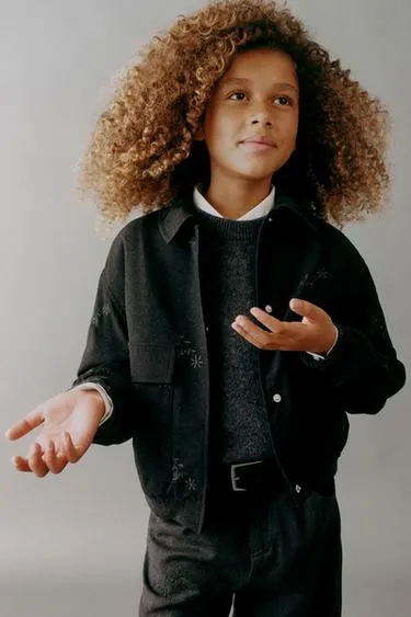 Бомбер с вышивкой «цветы»