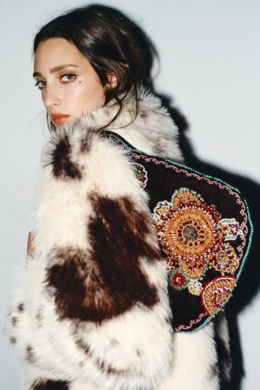 Zara Сумка на плечо с вышивкой