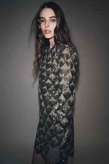 Короткое платье с пайетками — ZW COLLECTION- Заказать в России