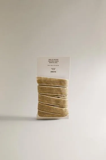 Бархатная новогодняя лента для подарков