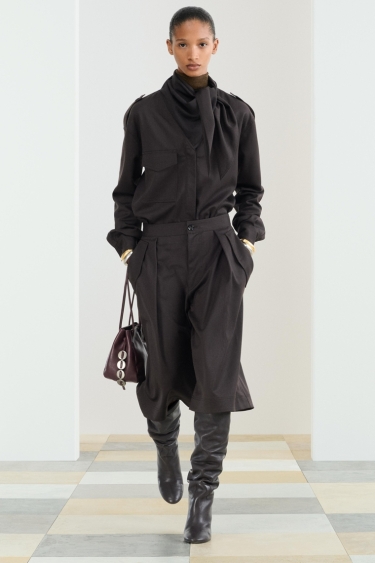 Zara Бермуды классические