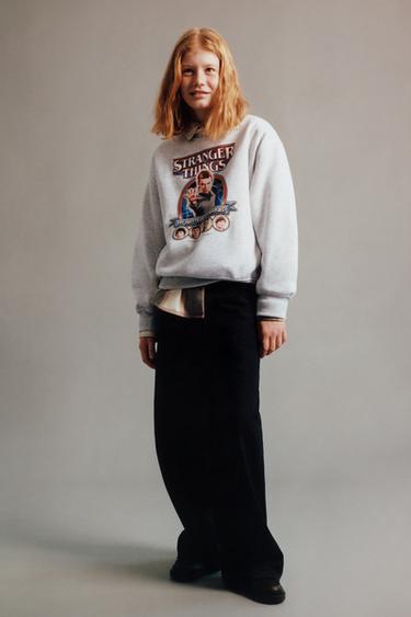 Zara Толстовка STRANGER THINGS © NETFLIX