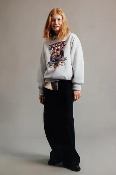 Толстовка STRANGER THINGS © NETFLIX