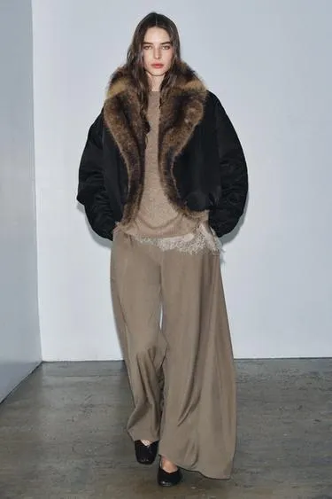 Бомбер с воротником из искусственного меха — ZW COLLECTION