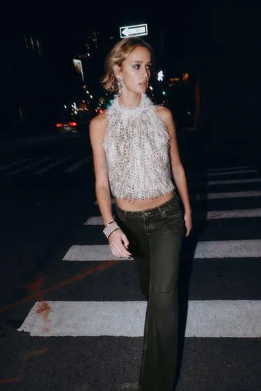 Топ халтер из искусственного меха