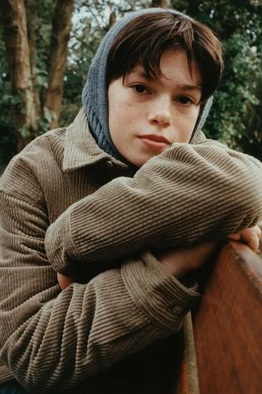 Вельветовая куртка-рубашка с деталями из искусственной овчины- Заказать в России