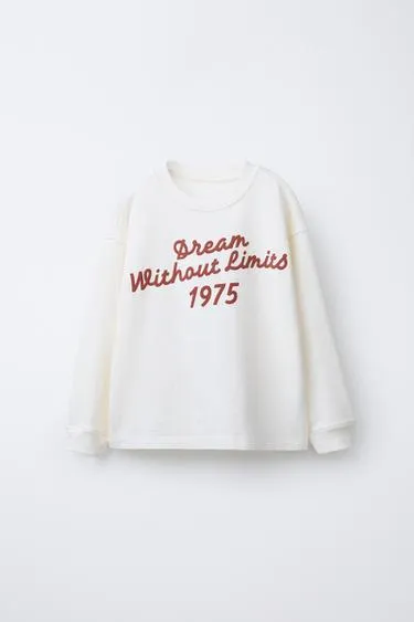 Футболка с лозунгом и структурой- Заказать в России