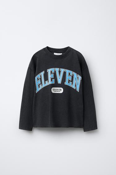 Zara Футболка с эффектом потертости ELEVEN STRANGER THINGS © NETFLIX