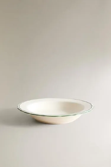 Тарелка суповая из фаянса с контрастным краем