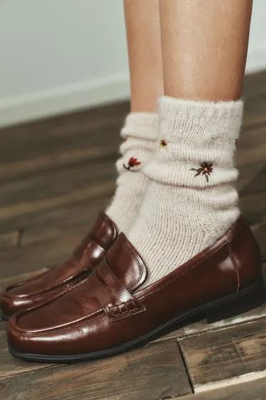 Носки с цветочной вышивкой- Заказать в России