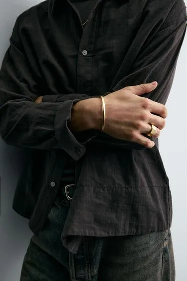 Кольцо с геометрическим узором на камне- Заказать в России