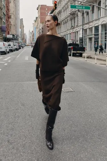 Вязаный джерси с воротником на лацканах- Заказать в России