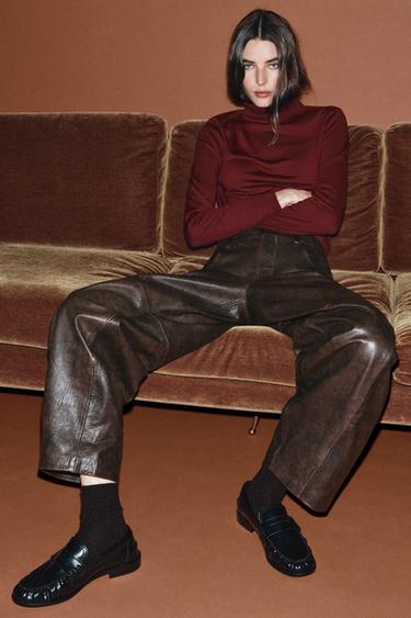 Zara Лоферы со сборками купить с доставкой.