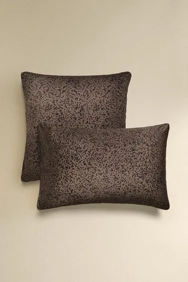 Наволочка с животным принтом