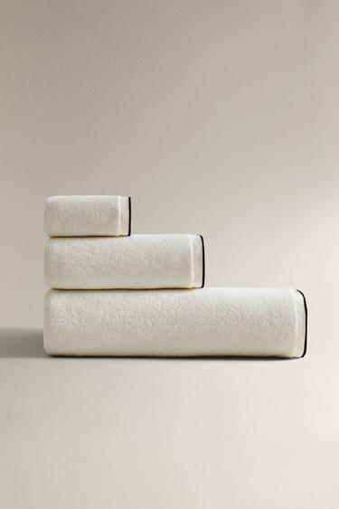 Zara Банные полотенца из велюра с контрастной отделкой