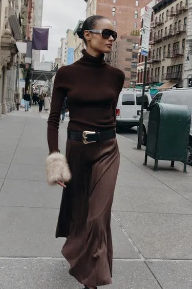 Плиссированная юбка миди из искусственной замши с ремнем- Заказать в России