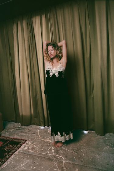 Zara Бархатная юбка миди с кружевом