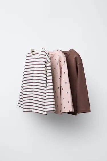 Набор из трех футболок с принтом