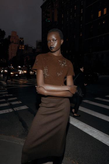 Zara Свитер с короткими рукавами и бисером