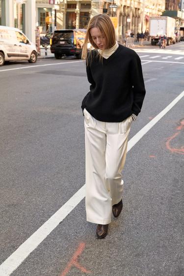 Zara Однотонный трикотажный свитер с V-образным вырезом