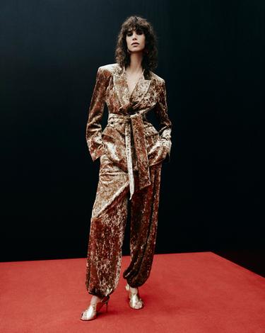 Zara Ламинированные босоножки на каблуке