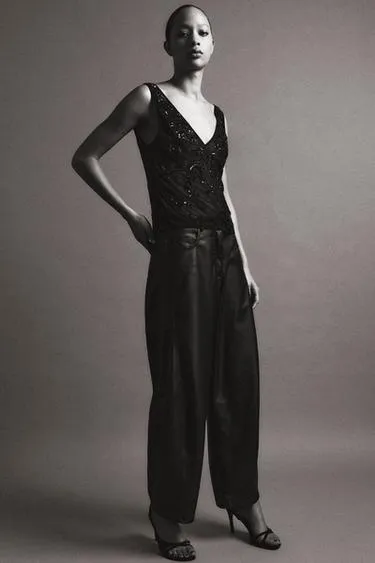 Топ с вышивкой и бисерными аппликациями из тюля- Заказать в России