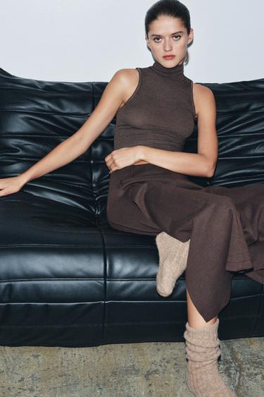 Zara Топ с высоким воротником и без рукавов