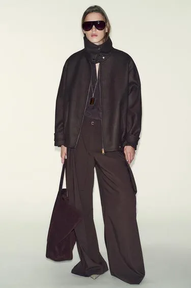 Бомбер из шерсти с высоким воротником- Заказать в России