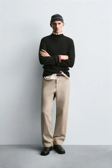 Свитер в рубчик с воротником-стойкой