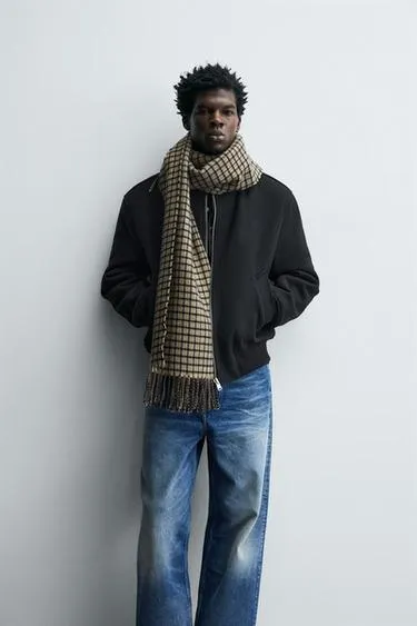 Шарф в клетку с бахромой