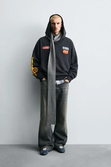 Худи с нашивками- Заказать в России