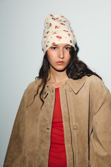 Zara Шапка бини с цветочным узором купить с доставкой.