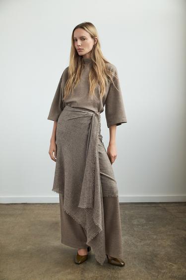 Zara Футболка с высоким воротом из пике