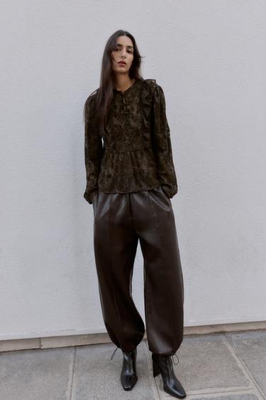 Zara Блуза с воланами и выжженным рисунком