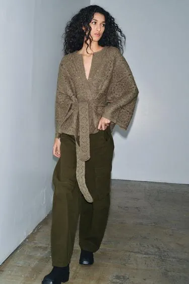 Вязаный кардиган с поясом