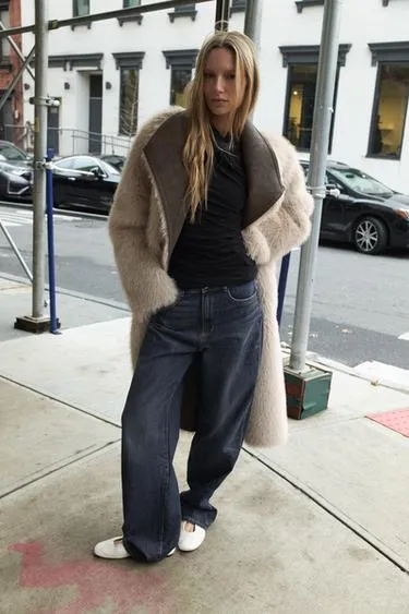 Футболка с боковой драпировкой