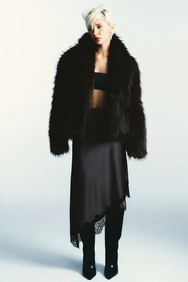 Юбка из атласа с кружевом- Заказать в России