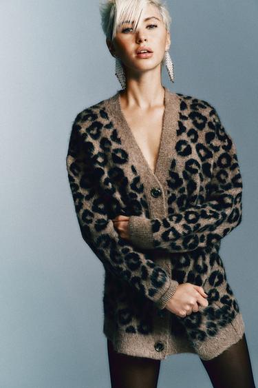 Zara Жаккардовый кардиган оверсайз с анималистическим принтом купить с доставкой.