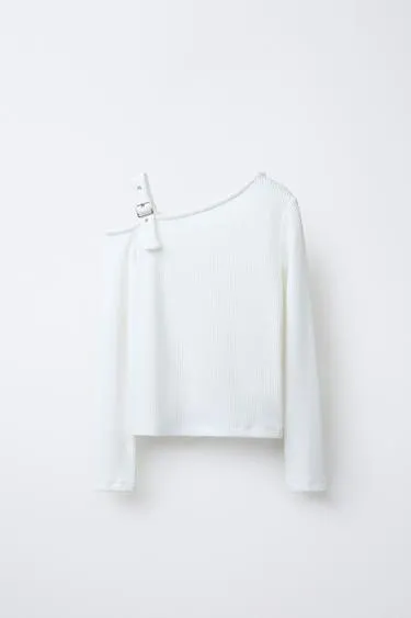 Футболка в рубчик с пряжками- Заказать в России