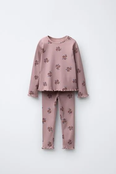 Комплект из футболки в рубчик и легинсов с цветочным принтом- Заказать в России