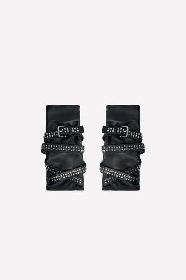 Кожаные рукавицы с пряжкой и заклепками LUDOVIC DE SAINT SERNIN X ZARA