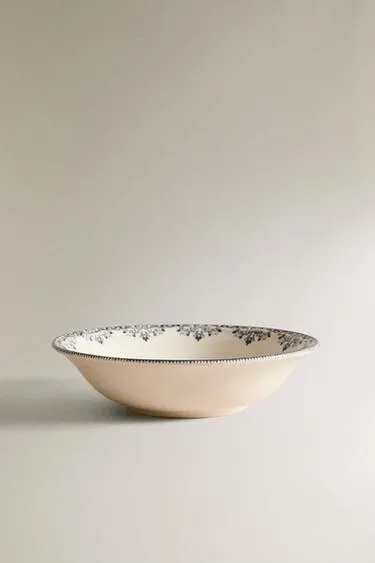 Чашка для десертов с дизайном посуды