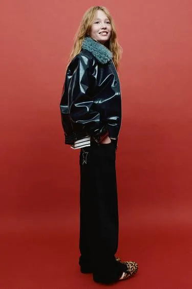 Джинсы WIDE LEG с заклепками «звезды»