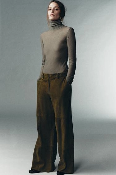 Брюки из 100% замши в лимитированной коллекции- Заказать в России