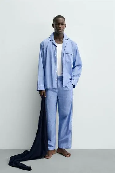 Пижама с контрастной отделкой