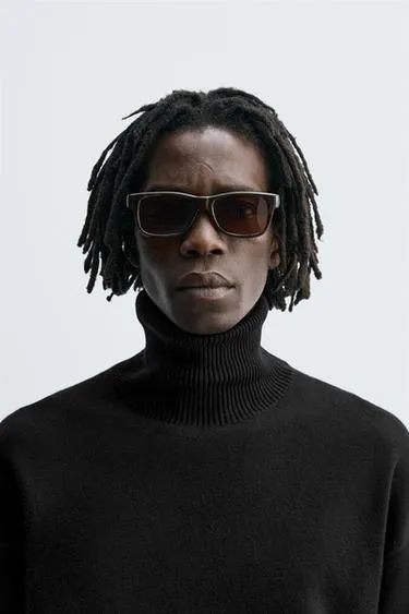 Солнцезащитные очки овальной формы