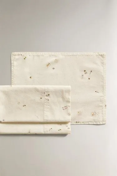 Набор простыней для мини-детской кроватки с рисунком