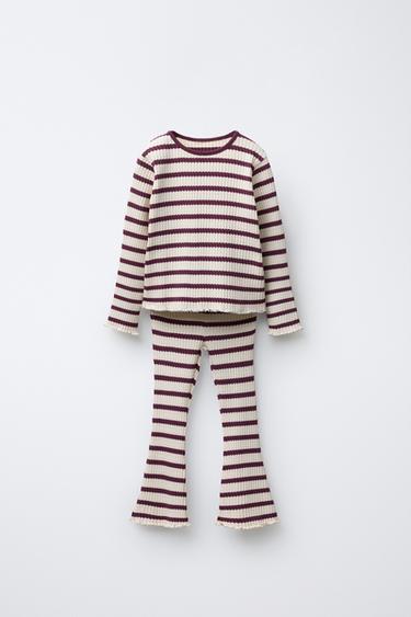 Zara Комплект из футболки и расклешенных легинсов в рубчик в полоску