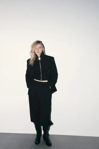 Пиджак в полоску с карманами