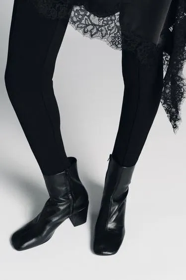 Кожаные ботильоны на широком каблуке